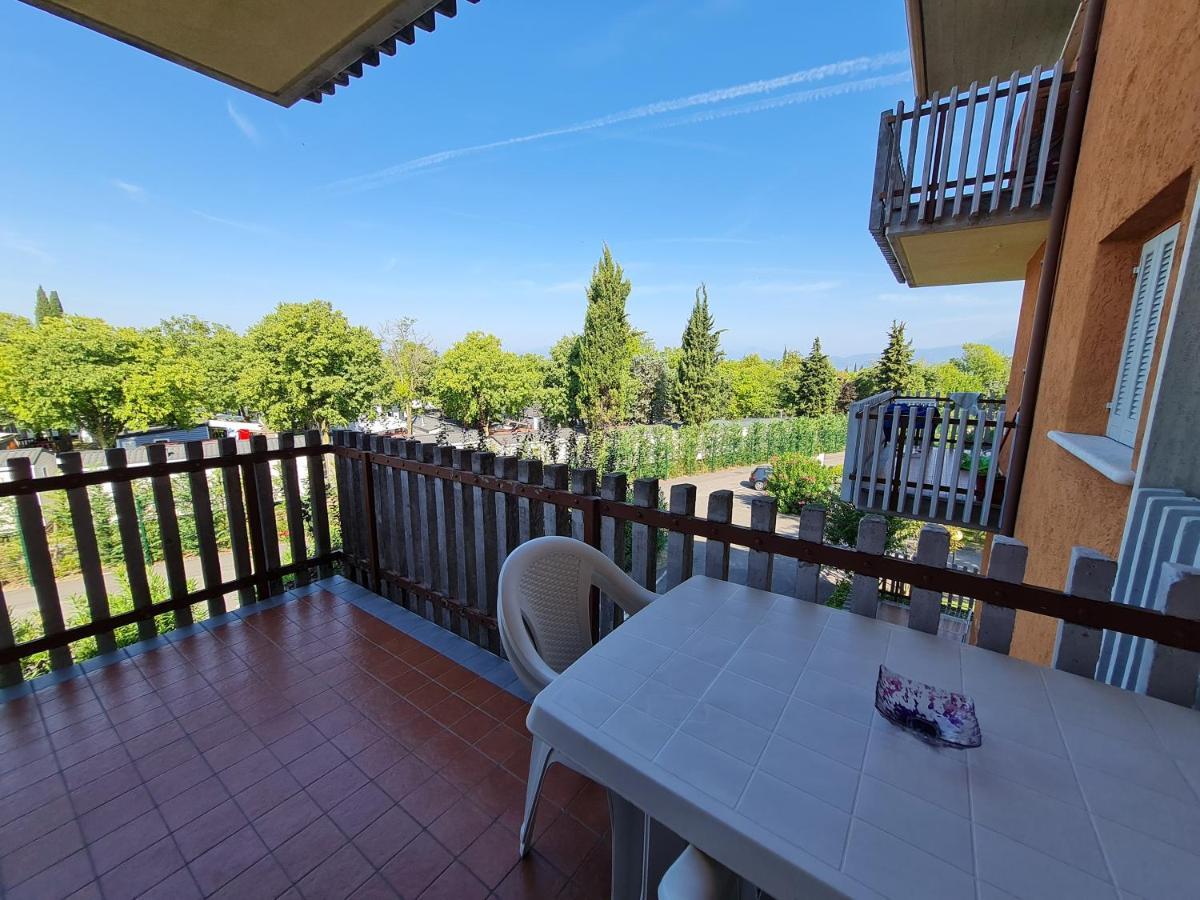 Easy Apartments Peschiera Peschiera del Garda Zewnętrze zdjęcie