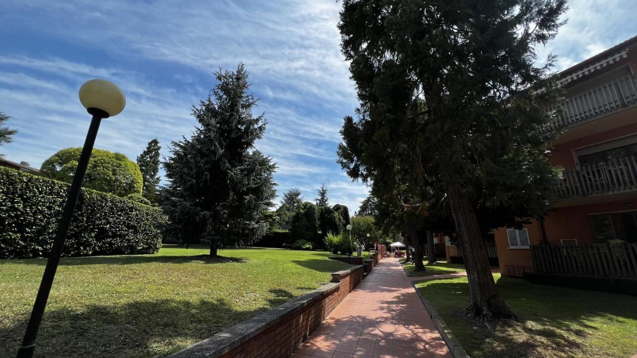 Easy Apartments Peschiera Peschiera del Garda Zewnętrze zdjęcie
