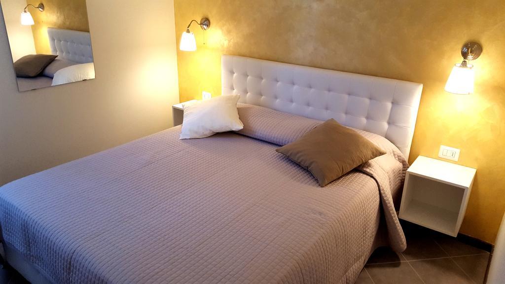 Easy Apartments Peschiera Peschiera del Garda Zewnętrze zdjęcie